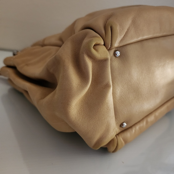 CHANEL Beige Lambskin Leather LAX Accordion Shoulder Bag - Picture 4 of 15